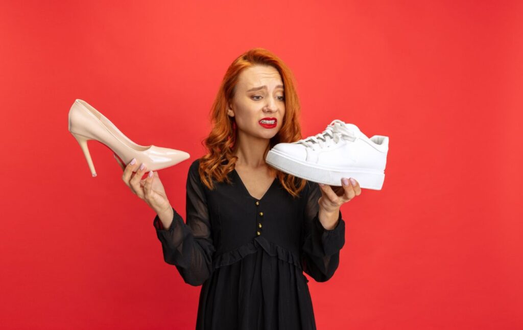 Как убрать запах из обуви: простые и действенные способы