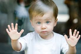 Ознаки аутизму у дітей: як вчасно помітити перші сигнали