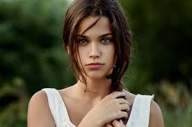 Значення імені Анастасія: що означає це гарне ім’я?